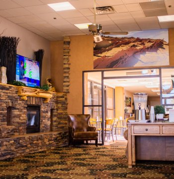 Monticello Utah Motels Inn at the Canyons Lobby